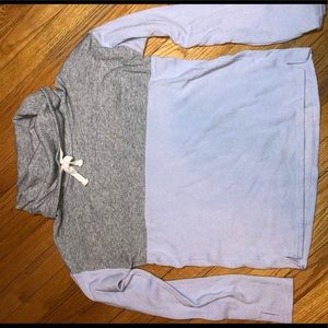 Two toned high neck sweatshirt